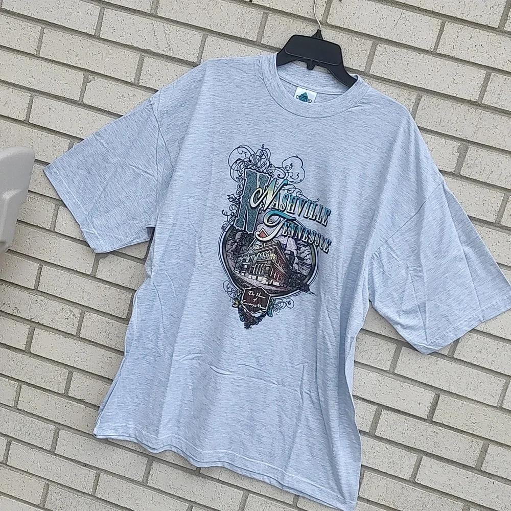 Nashville Tennessee T-shirt - Picture 2 of 9